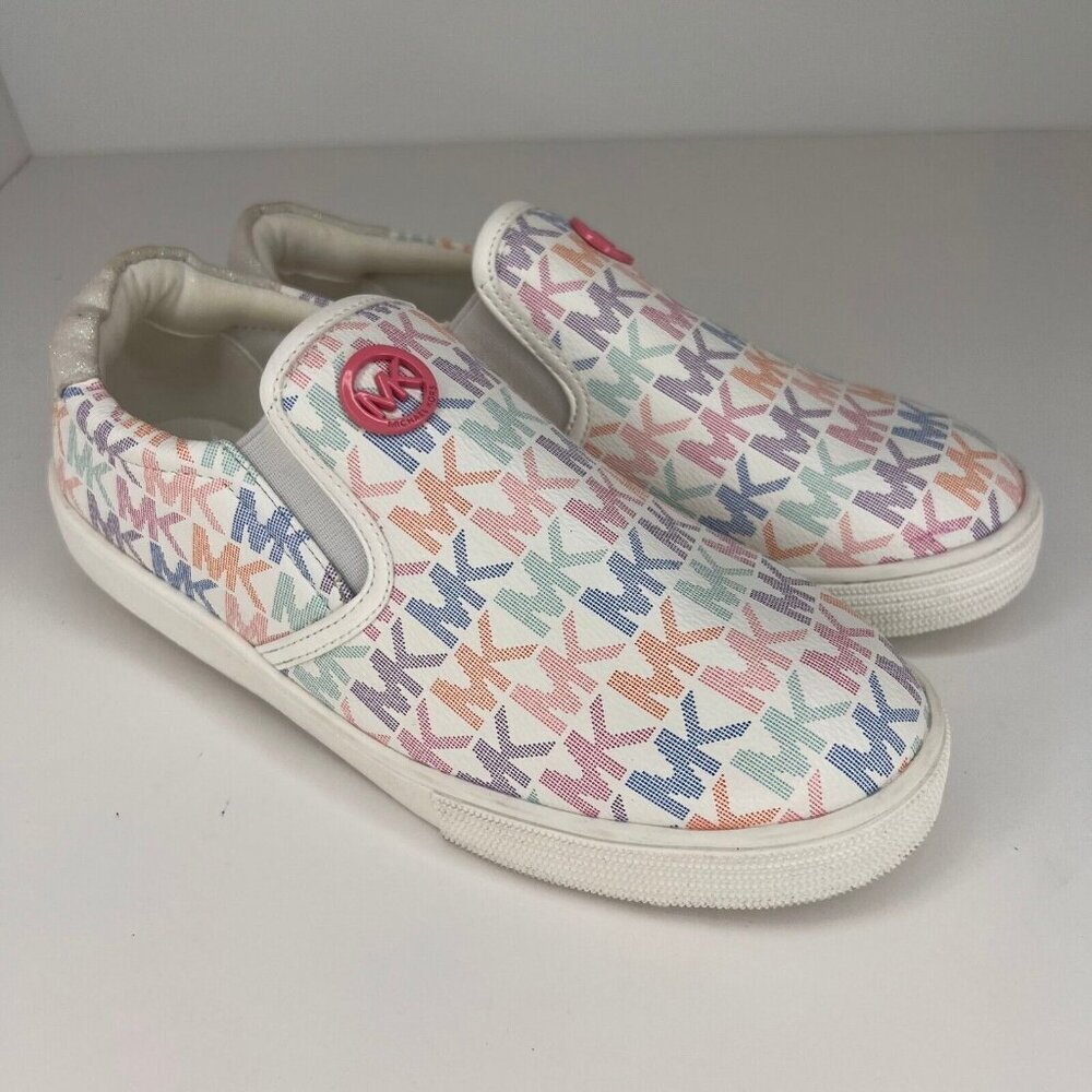 Michael Kors Girls White Casual Fabric MK Logo Low Top Flat Size 3 Slip On Shoes - Picture 2 of 9